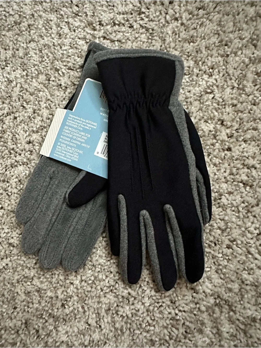 NWT Women’s Impressions from Isotoner Gloves - Picture 2 of 4